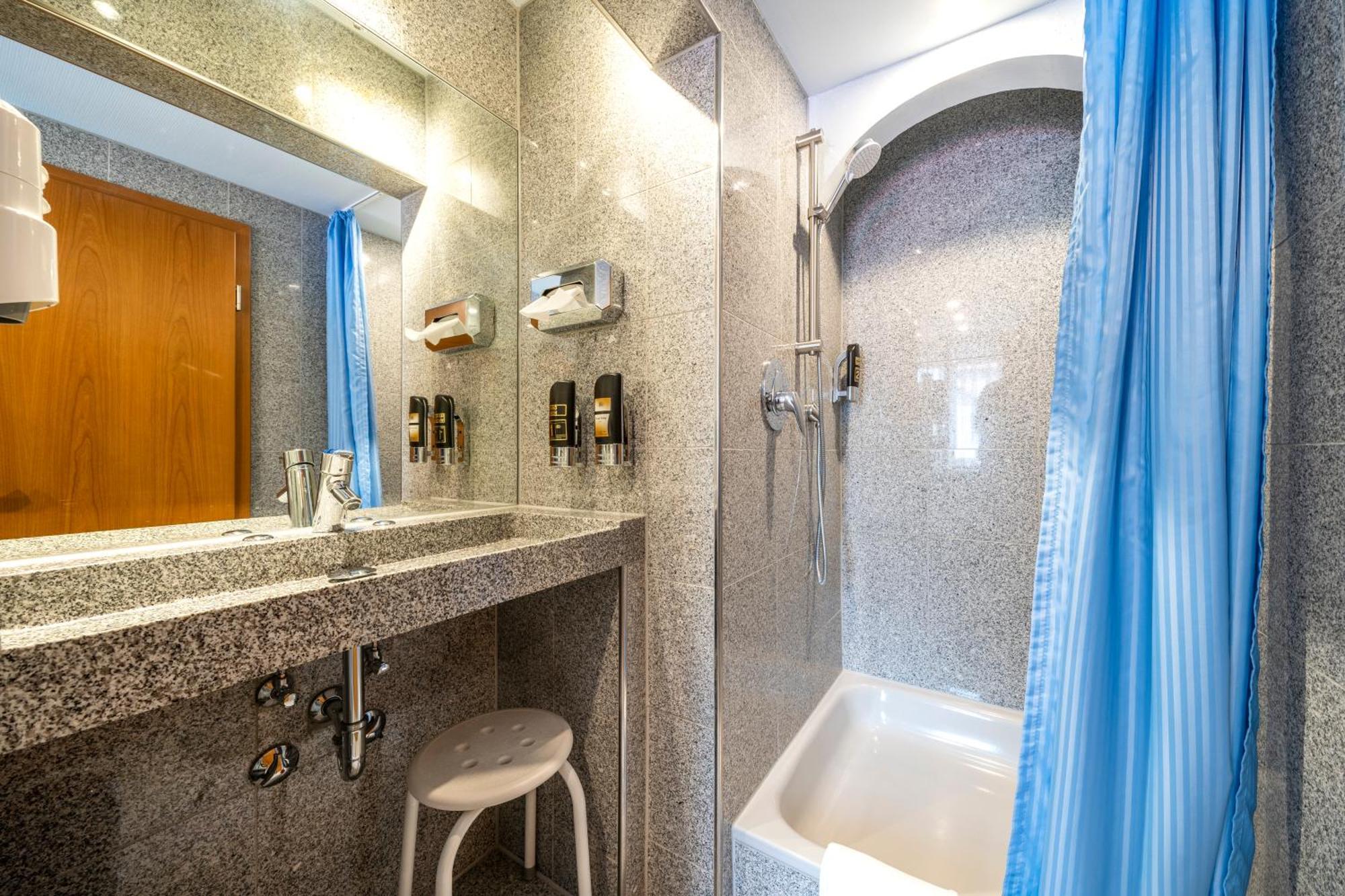 Hotel Hagnauer Hof Екстериор снимка